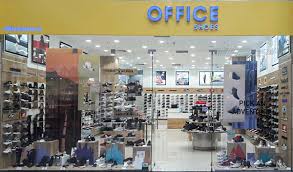 Pentru magazinul collective deschis in afi palace cotroceni conarg ag a executat lucrari de demolare tavane si pereti existenti, modificare trasee electrice, construire pereti, realizare vitrine si. Locatii Magazin Online De Incaltaminte Multibrand