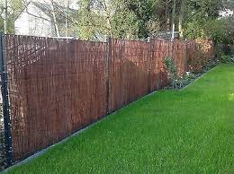 Als versandhändler bringen wir täglich große mengen an paketen in umlauf und belasten dadurch unsere umwelt. Weidenmatte Sichtschutz Matte Windschutz Weidenzaun Weide Zaun Matten Garten Ebay Weidenmatte Sichtschutz Weidenmatten Wandgarten