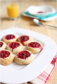 Sables A La Vanille Et Leur Puits De Fruits Rouges Chefnini Recette Faire Un Gateau Dessert Sables