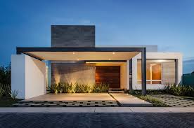 When looking at modern floor plans, you'll notice the uninterrupted flow from room to room as every plan is designed with form and functionality in mind. 10 Modern One Story House Design Ideas Discover The Current Trends Plans And Facades