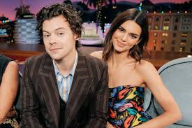 Harry Styles Bermain Spill Your Guts Bersama Sang Mantan, Kendall Jenner  | Portal Wanita Muda