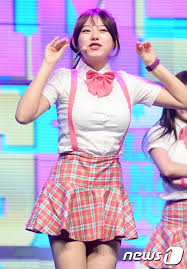 김소혜 앳스타일 2017 10월호 뉴발란스 화보 고화질. ìì´ì¤ìì´ ê¹ìí ê·ì½ì£  ì¬ë'ì¤ë½ì£  ë´ì¤1