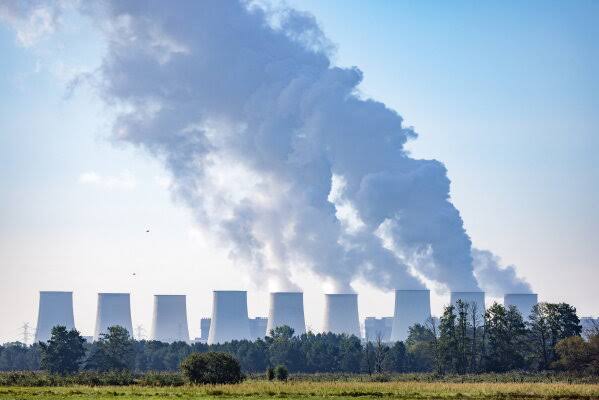 German police probe sabotage at two power substations as hybrid warfare fears grow; Brandenburg investigates possible terrorist organization