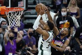 Giannis antetokounmpo suffers scary knee injury vs. Feeling Good Bucks Antetokounmpo Plays Well In Game 1 Loss