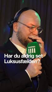 LUK HAM NED!, Hør ‘Mathias Helts Talkshow’ på RADIO IIII.