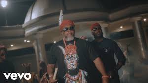 Larry Gaaga Ft Umu Obiligbo Owo Ni Koko Mp4 Nigerian Music Maestro Larry Gaaga Has Released The Official Video To His Recent S In 2020 Trending Music Music Singer