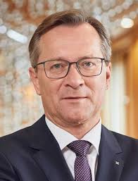 Konzern- Geschäfts- bericht 2020