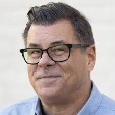 Wisconsin kev xaiv tsa: Saib cov duab thaum cov neeg pov npav mus xaiv tsa