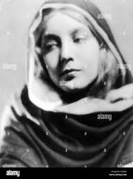 Original Film Title: BEN-HUR: A TALE OF THE CHRIST. English Title: BEN-HUR.  Film Director: FRED NIBLO. Year: 1925. Stars: BETTY BRONSON. Credit: M.G.M. 