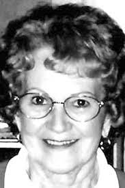 Karen Dively's Instagram, Twitter & Facebook