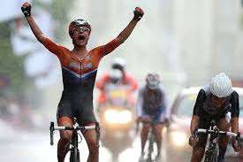 Marianne elena voss is an attorney in stonington, ct. Jocurile Olimpice 2012 Ciclism Pe Vreme Nefavorabila Ploaie Si Sosele Alunecoase Cea Mai In Forma Concurent Cycling Inspiration Nbc Olympics Olympic Cycling