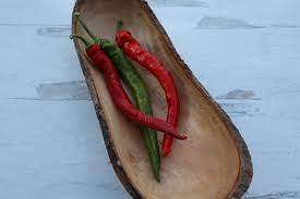 Açık tarla ve örtü altında yetiştirilen bir biber çeşididir. Demre Two Seeds In A Pod Heirloom Seed Company