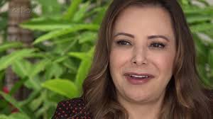 Noely fala sobre os casamentos de Sandy e Junior