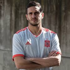 Maillot coupe du monde 2018. L Espagne Presente Ses Nouveaux Maillots Pour La Coupe Du Monde 2018