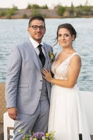 Das konzept stammt von der dänischen sendung gift ved første blik. Darum Musste Hochzeit Auf Den Ersten Blick Paar In Klinik Promiflash De
