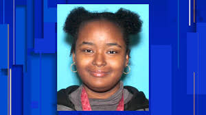 Detroit police seek woman accused of driving up to ex's home, shooting him;  accomplice also wanted