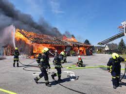 Wir waren zusammen mit der feuerwehr todtglüsingen im einsatz. Einsatze Freiwillige Feuerwehr Weinburg