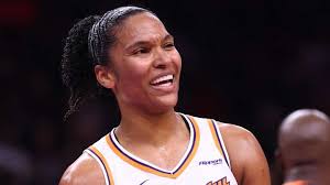 Mercury's Thomas Gives It Her All Against The Aces