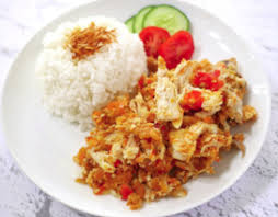 The sambal is super easy, and this is my rendition of it. Ayam Geprek Wikipedia