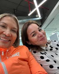 En representación del Hospital Pérez de León II y como directora de esta  maravillosa institución la Dra. Zaira Medina hace presencia en el Bloque  Histórico de la Patria 🇻🇪 Siguiendo las políticas