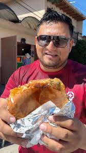 Las #tortas más exóticas de #Pátzcuaro #Michoacán con Doña Pera 😱
