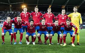 Auch die nachbarn aus schweden sind dabei. Fussball Em Qualifikation Gibt S Punkte Zum Abschluss Lie Zeit Online