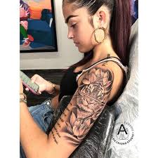 Pin Auf Oberschenkel Tattoo