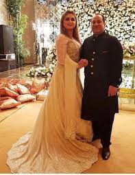 Mr And Mrs Rahat Fateh Ali Khan Shadi Dresses Flower Girl Dresses Pakistani Actress