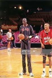 Jesus M Morales On Twitter In 2020 Manute Bol Miami Heat Giant People