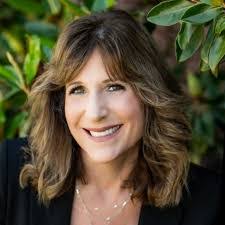 Mandy Castro's Instagram, Twitter & Facebook