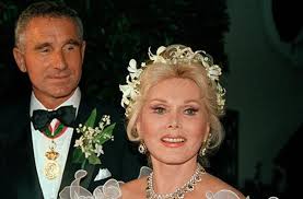 Dec 28, 2016 · oliver prinz von anhalt, adopted by zsa zsa with ninth husband frederic prinz von anhalt, died following a motorcycle accident on mulholland drive, los angeles on december 18. Schauspielerin Zsa Zsa Gabor Mit Ihrem 8 Ehemann Prinz Frederic Von Anhalt Stuttgarter Zeitung