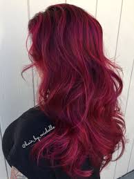 In many popular hair colors today, red is highly appreciated by most people and it itself has a lot of fans. Red Hair Red Balayage Shadow Root Roots Hair Shadow Roots Hair Dyed Hair