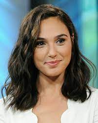 Pin By Sarah Burgess On Gal Gadot Gal Gardot Gal Gadot Gal Gadot Wonder Woman