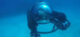 As a minimum, you must be an open water certified scuba diver, and you must be in good health and ready for adventure! Best Personal Submarines For Megayachts Top 7