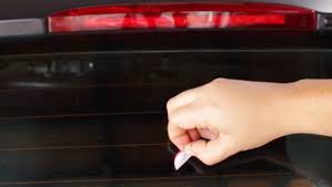 Dengan menerapkan cara ini stiker akan mudah terkelupas. Cara Mudah Menghilangkan Lem Bekas Stiker Di Mobil Okezone Otomotif