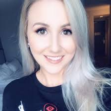 Mollie Mann's Instagram, Twitter & Facebook