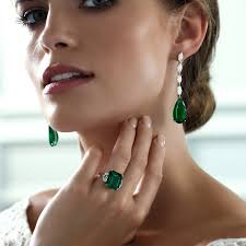 Diamond Ring Crazy Rich Asians Momma Rings Gradiva's Royal Emerald Ring  •Noble Glory Collection•