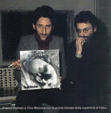 1 personalidad entre las más eclécticas y originales de cuantas han aparecido en el panorama cultural italiano de las últimas décadas, pasó por múltiples estilos musicales: Fleur Jaeggy Di Franco Battiato Dago Fotogallery