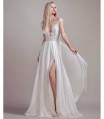Dies schließt natürlich einen pfleglichen umgang und eine eigenständige reinigung der zur verfügung gestellten räume und gegenstände. Brautkleid Reinigung Service Tipps Beratung Whitelilac Bridal