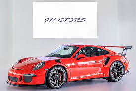Porsche macan terbaru di indonesia ditawarkan dengan harga mulai rp1,4 miliar, sedangkan produk bekasnya dijual dengan harga mulai rp920 jutaan. Bukan Kereta Raya Porsche 911 Gt3 Rs Harga Rm1 75 Juta Astro Awani