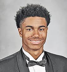 Roanoke Links chapter awards scholarships to five students