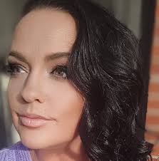 Best biscuits ever! We call em' cat head biscuits in Kentucky! Here's one  of my most requested recipes! 👉🏽Cookbook: https://missyjones.com/  👉🏽Recipe: https://missyjones.com/recipes/cathead-buttermilk-biscuits/