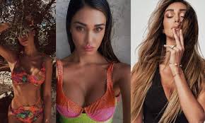 Tra voci di un ritorno di fiamma con iannone ed altri flirt, la verità ce la dice la sua mamma. Belen Senza Paura Esce Allo Scoperto Con Il Nuovo Fidanzato Mi Piaci Tu Foto Estero Calciomercato Com