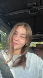 Kelly Importa Si Hablo Espanol