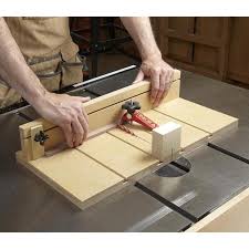 It's made with scraps you probably have lying around the shop and three pennies you'll find under your sofa cushions. Small Parts Tablesaw Sled Woodworking Plan Wood Magazine