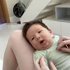 20 no dia 20 de julho de 2021 , pyong e sammy lee se separaram após a recordtv no instagram ter revelado teasers do ilha record que mostravam pyong lee no. Pyong Lee ì¡°ì˜ëž˜ On Twitter Meu Filho Jake Aprendendo A Falar Com A Mamae Sammyoffc Ele Faz 2 Meses Semana Que Vem