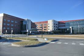 This hospital has been recognized for america's 250 best hospitals award™, america's 100 best hospitals for cardiac. Https Www Sungazette Com News Top News 2020 12 Area Hospitals Say Theyre At Or Near Capacity