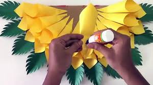 30 homemade toilet paper roll art ideas for your wall decor with a little change to give your walls a new look, a fine piece of art couldn't be better. Paper Wall Hanging Diy Paper Sunflower Wall Hanging Ideas Wall Decor Ideas Video Dailymotion