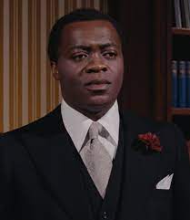 American Actor Yaphet Kotto Is The Son Of A Crowned Prince In Cameroon Bond Films Bond Bond Girls