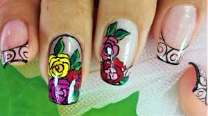 Las uñas decoradas con flores son unos de los diseños más comunes que se encuentran en la decoración de uñas, siempre son bienvenidas en o si te interesan los tutoriales te recomiendo el artículo de diseños faciles para uñas y no olvides seguirnos en nuestras redes sociales, para que. Facil Diseno De Unas Con Rosas Decoracion De Unas Rosas Diseno Facil De Unas Con Flores Youtube
